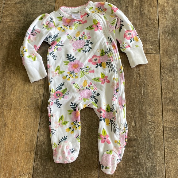 Kushies 3 Month Baby Girl Sleeper - Picture 1 of 3